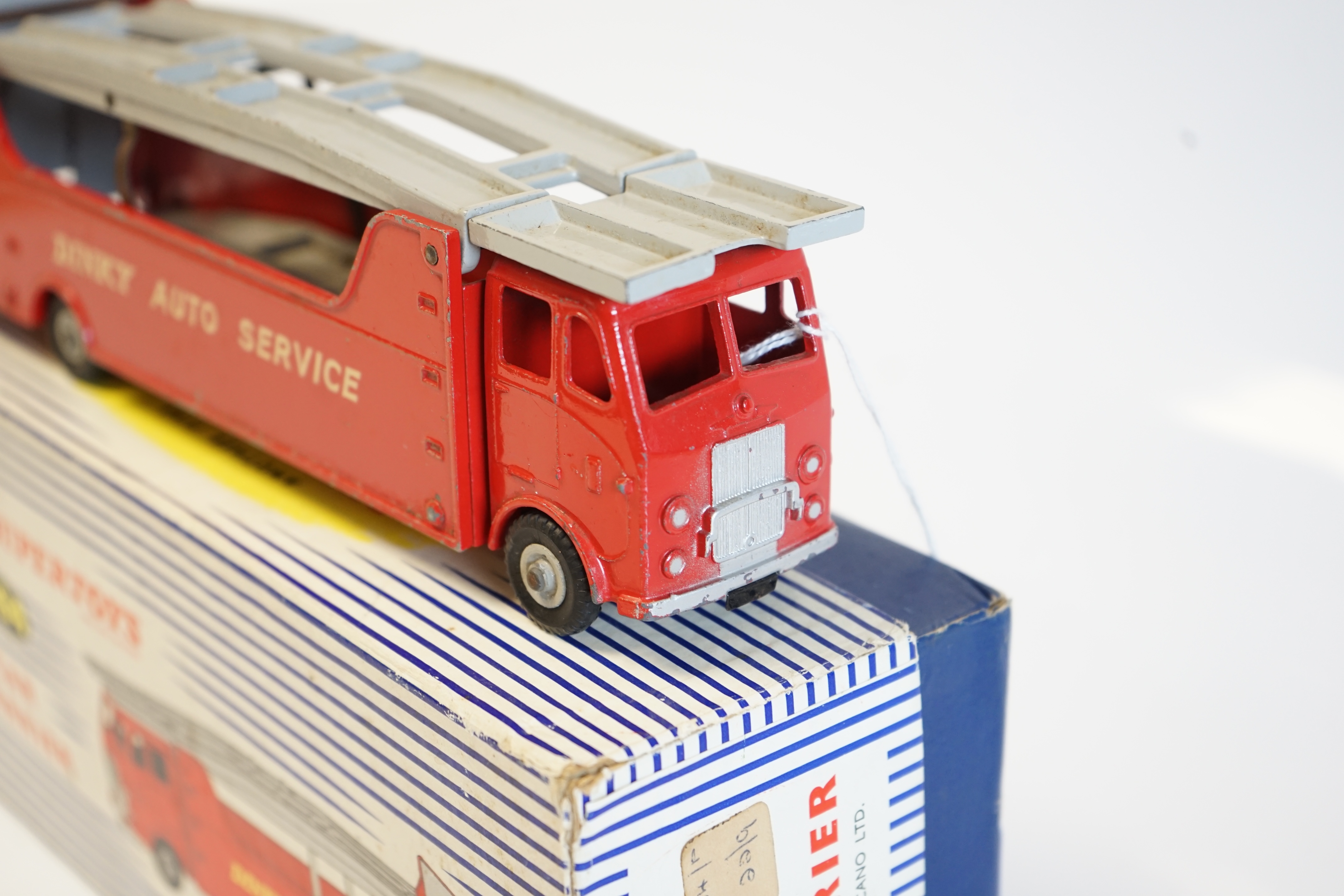 A boxed Dinky Supertoys Car Carrier (984). Condition - fair to good, some wear to the box and inner card piece missing